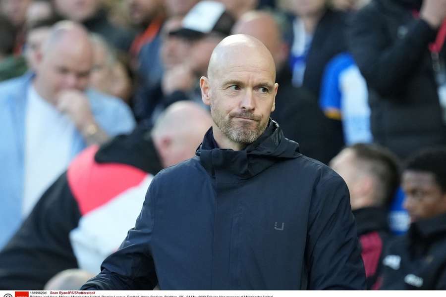 Ten Hag baalt van late nederlaag van United in Brighton: 'Geven het weg'