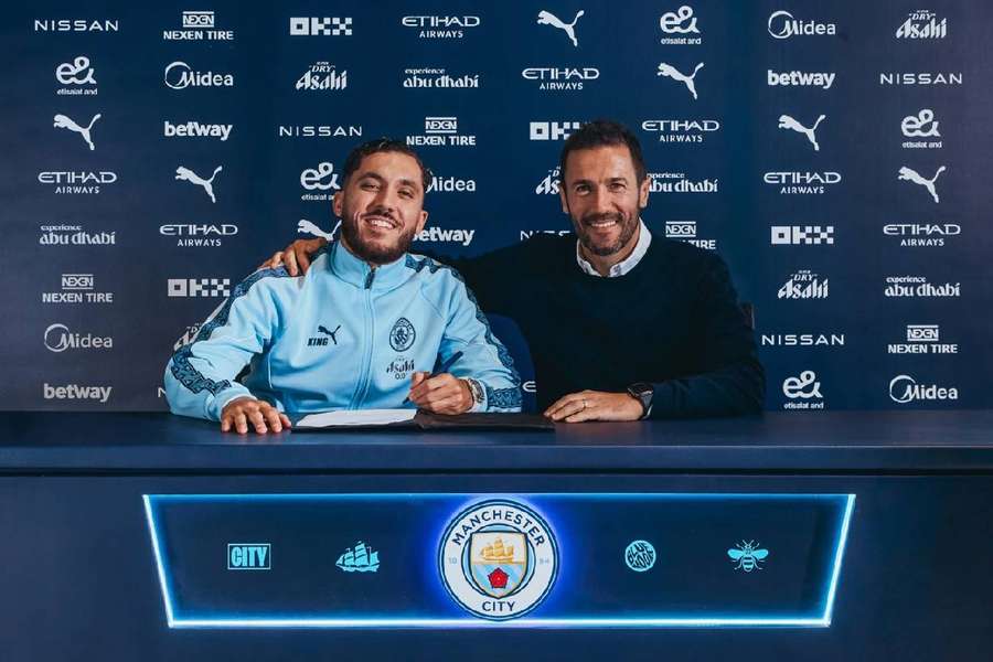 Cherki, tras firmar su nuevo contrato como jugador del Manchester City