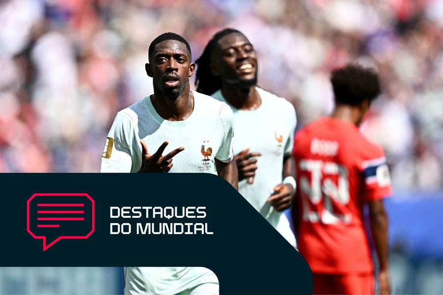 Ousmane Dembélé celebra o seu hat-trick