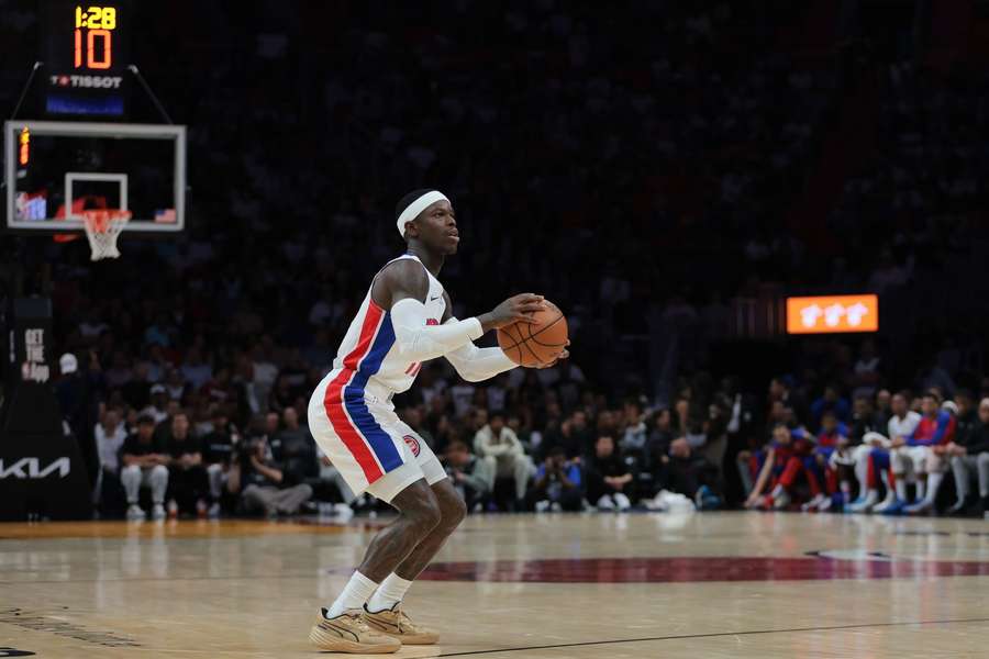 Dennis Schröder am Ball
