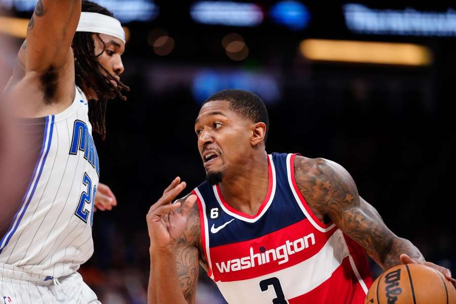 Les Suns récupèrent Bradley Beal et envoie Chris Paul aux Wizards