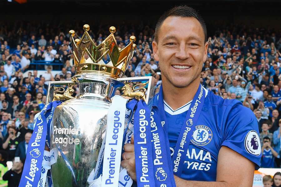 Henry? Toho jediného jsem se před zápasem bál, přiznal Terry. Proč nechtěl do City?