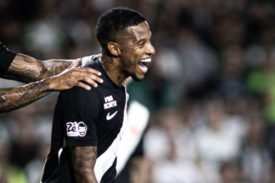 Tchê Tchê colocou o Vasco à frente