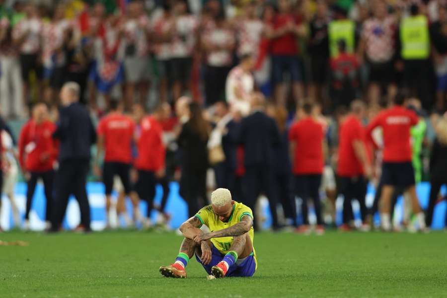 Neymar não escondeu a desilusão com a eliminação