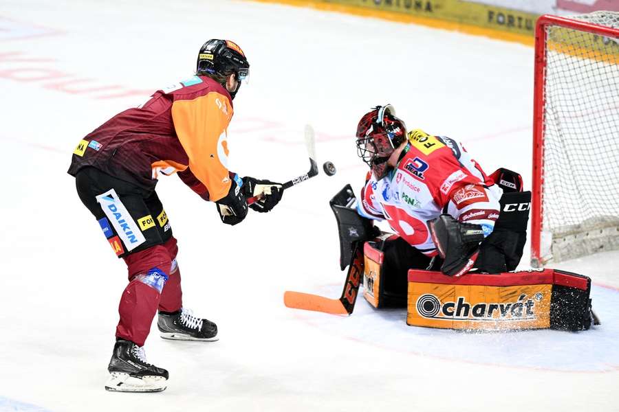 Pardubice – Sparta. Poslední tři bitvy: Bez kódu na Frodla i Sobotkova pěstní msta