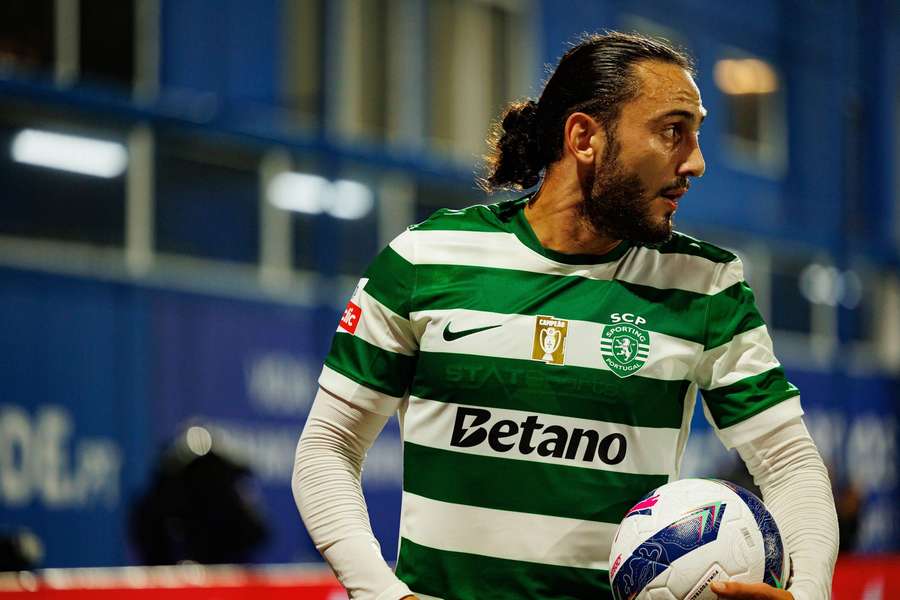 Giorgi Kochorashvili, centrocampista de 26 años del Sporting