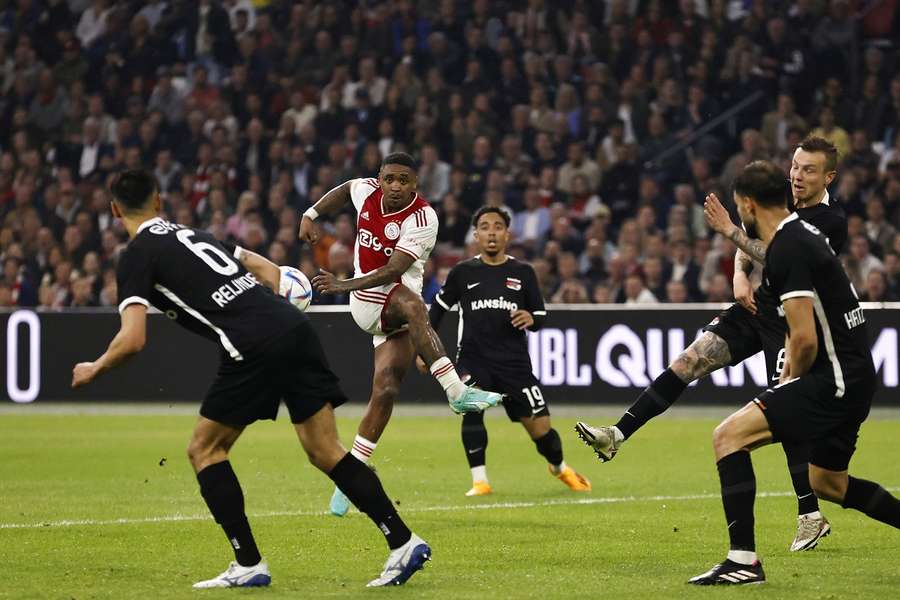 Een beeld tijdens Ajax - AZ vorig seizoen