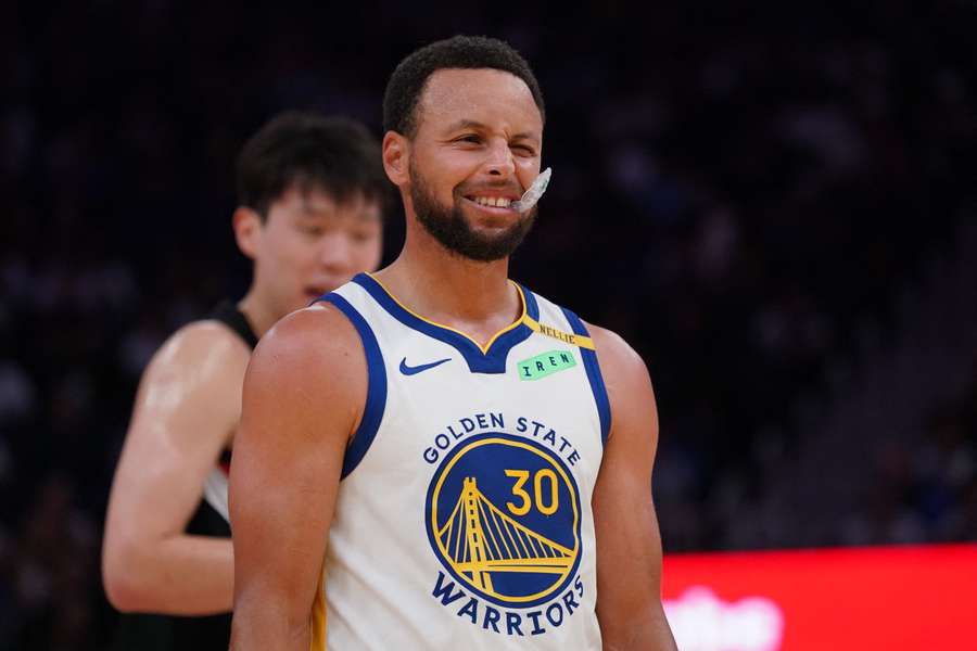 Stephen Curry ma się dobrze po urazie kostki. Warriors zaczną sezon z Lakers Stephen Curry ma się dobrze po urazie kostki. Warriors zaczną sezon z Lakers