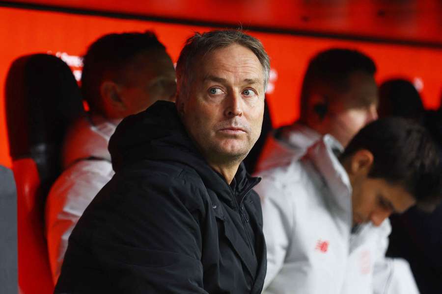 Kasper Hjulmand und Bayer Leverkusen sind trotz doppelter Überzahl nicht über ein Remis gegen die Bayern hinausgekommen. Kasper Hjulmand und Bayer Leverkusen sind trotz doppelter Überzahl nicht über ein Remis gegen die Bayern hinausgekommen.