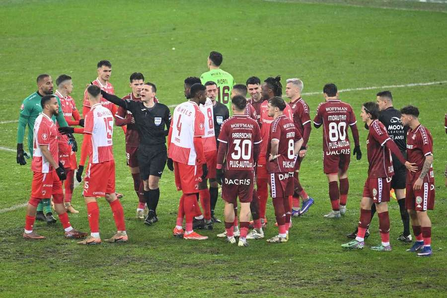 Sancțiune severă în urma derby-ului Rapid - Dinamo: Un meci fără spectatori