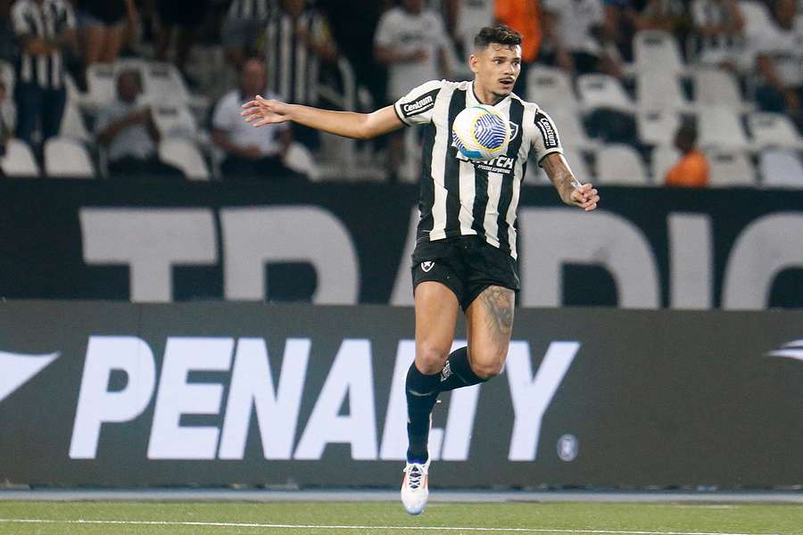 Botafogo visita o Cuiabá na Arena Pantanal