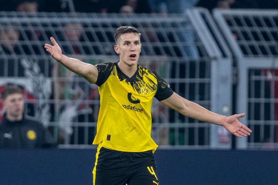 Schlotterbeck, con el Dortmund