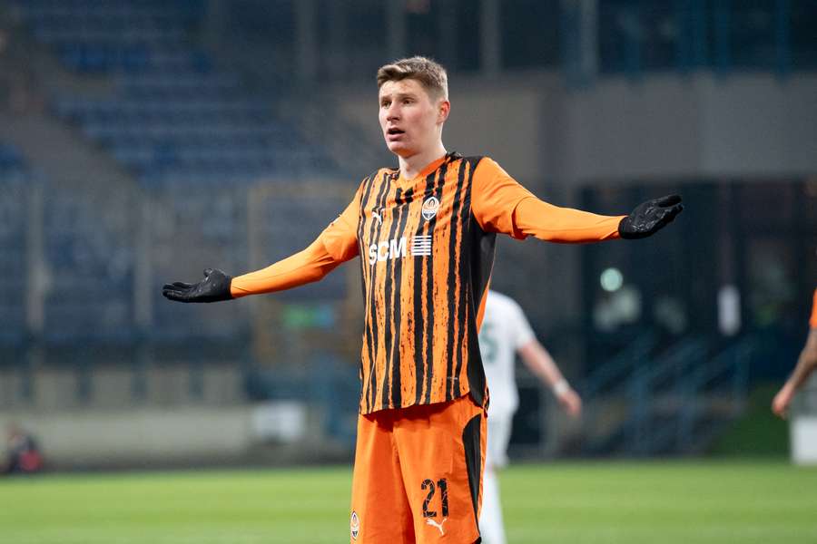 Artem Bondarenko in action for Shakhtar Donetsk