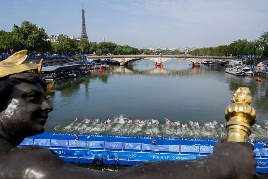 A capital francesa é palco dos Jogos Paralímpicos um mês após a abertura das Olimpíadas