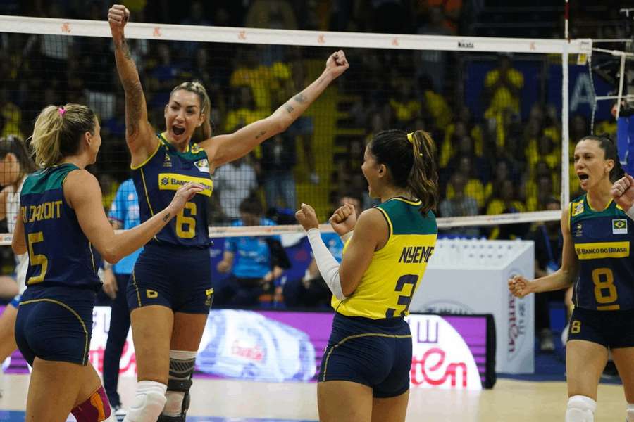 Thaísa liderou a virada do Brasil Thaísa liderou a virada do Brasil