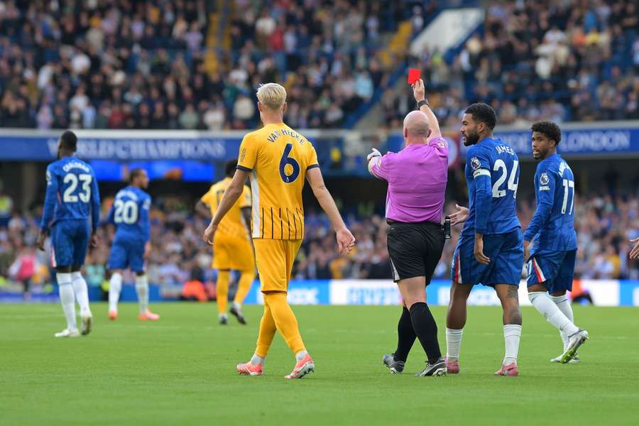Maresca fumes: Chelsea must stop making mistakes and giving away presents Maresca fumes: Chelsea must stop making mistakes and giving away presents