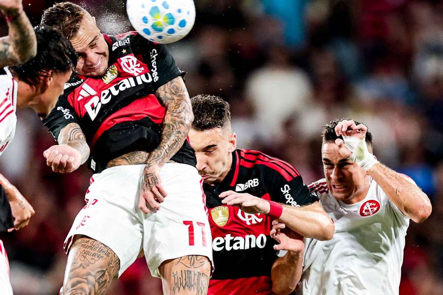 Flamengo e Internacional empataram no Maracanã