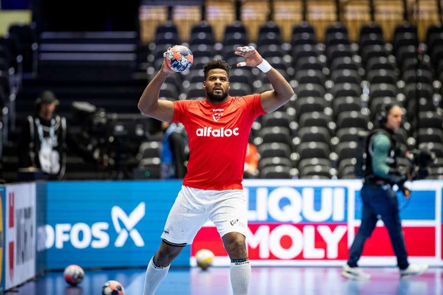Handbalistul portughez Victor Iturriza va juca la CS Dinamo în sezonul viitor