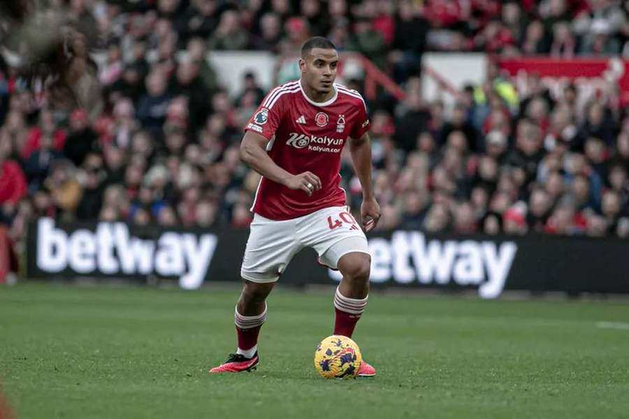 Murillo, central brasileiro do Nottingham Forest