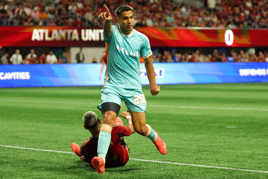 Gómez chegará ao Brighton na janela de inverno 