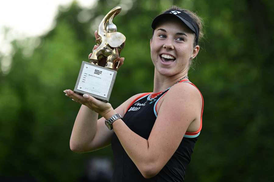 Nosková získala druhý titul a bude poprvé v TOP 10 žebříčku. Nosková získala druhý titul a bude poprvé v TOP 10 žebříčku.