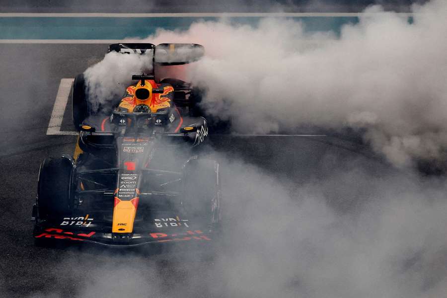 Com Verstappen ao volante, a Red Bull parece imbatível