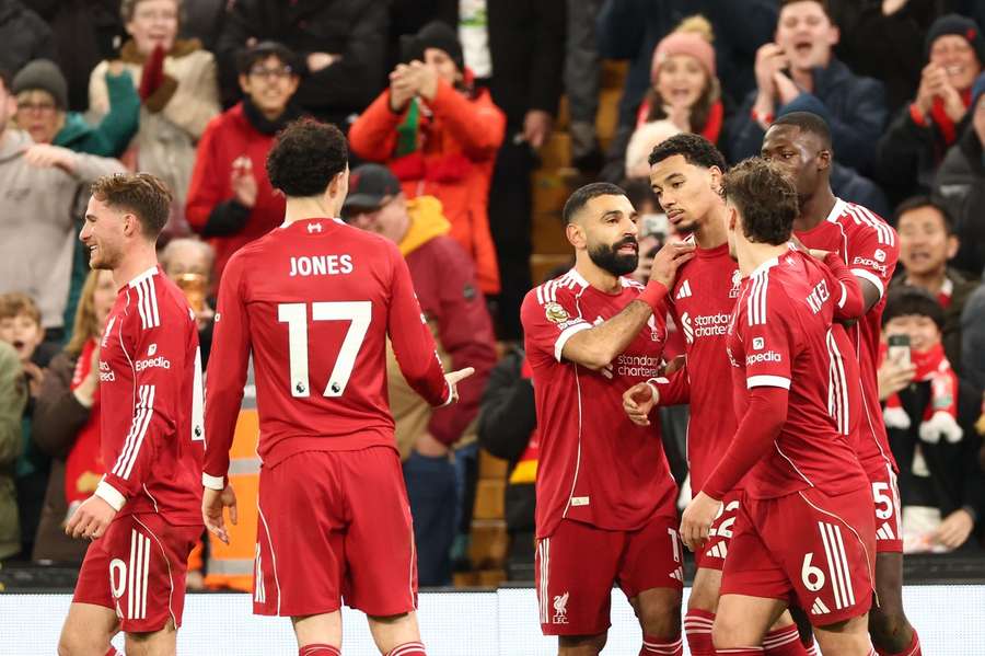 Liverpool zvíťazil aj s pomocou Salaha. Liverpool zvíťazil aj s pomocou Salaha.