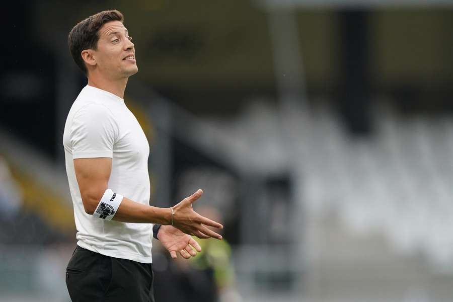 Luís Pinto é o treinador do Vitória SC 
