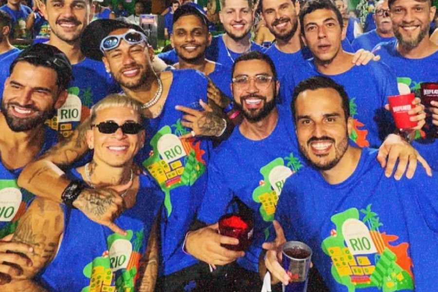 Neymar y sus amigos en el Carnaval de Río 