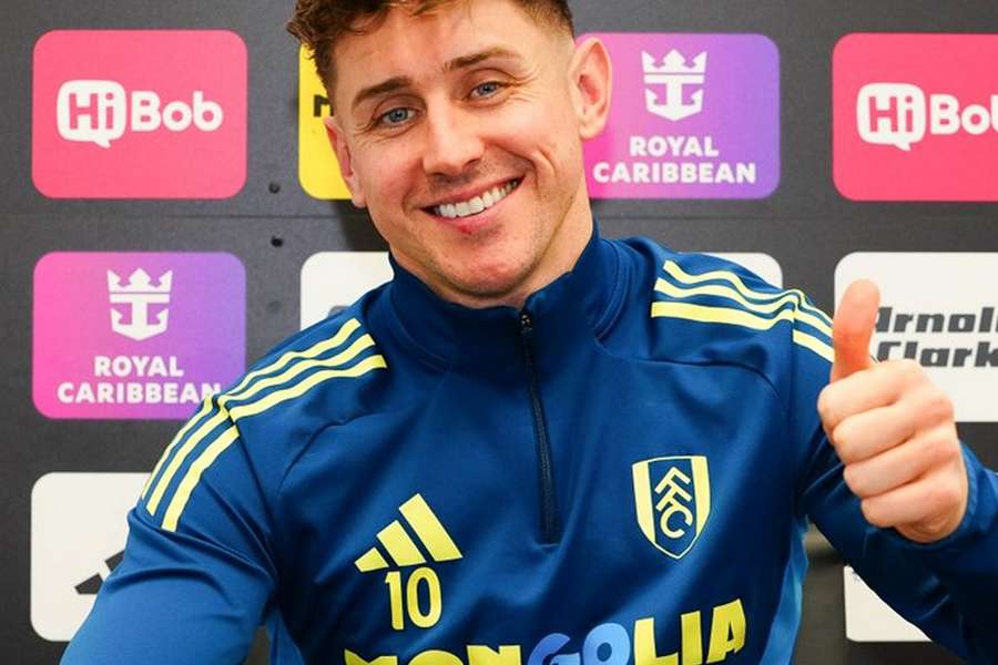 Fulham garante renovação de Cairney
