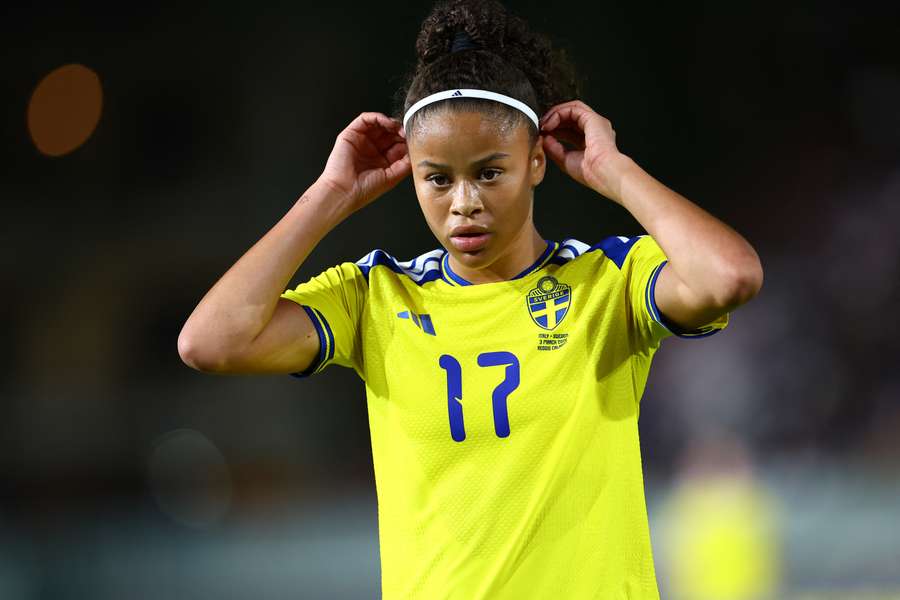 Felicia Schroder in action