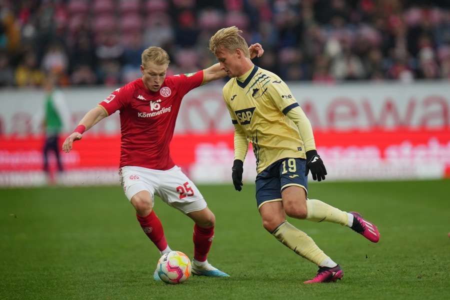 Dolberg sidder over i weekenden, og han må regnes som tvivlsom til de kommende landskampe.