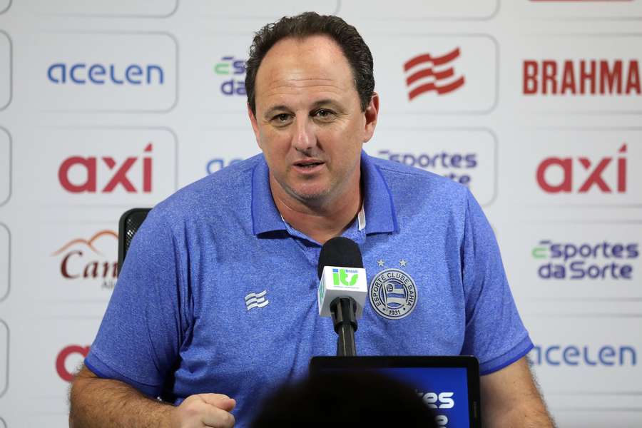 Rogério Ceni tem vínculo até 2025 com o Bahia