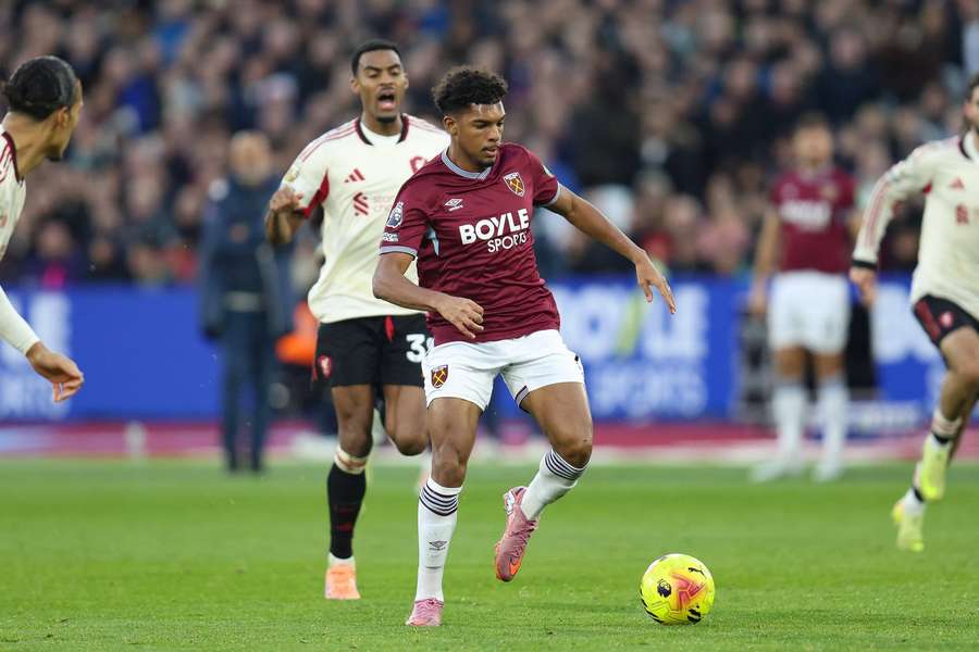 Portuguese duo battle to sign West Ham outcast Luis Guilherme