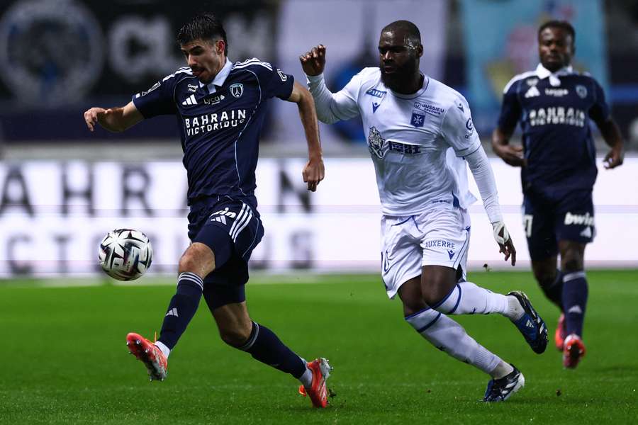 Le Paris FC et Auxerre se sont séparés sur un score nul 1-1.