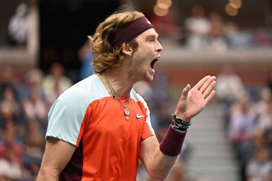 Hurkacz está nos quartos de final do torneio ATP de Roterdão