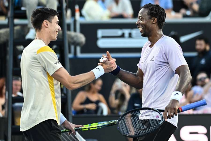 Monfils gratuluje k postupu Fabiánu Marozsánovi.