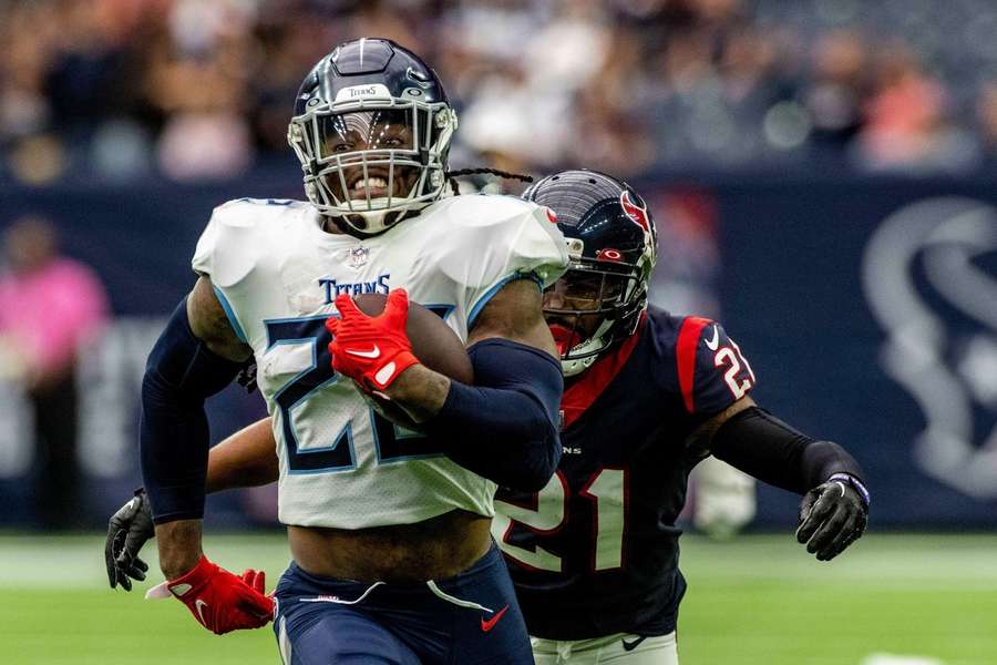 Derrick Henry in actie tegen zijn favoriete tegenstanders: de Texans