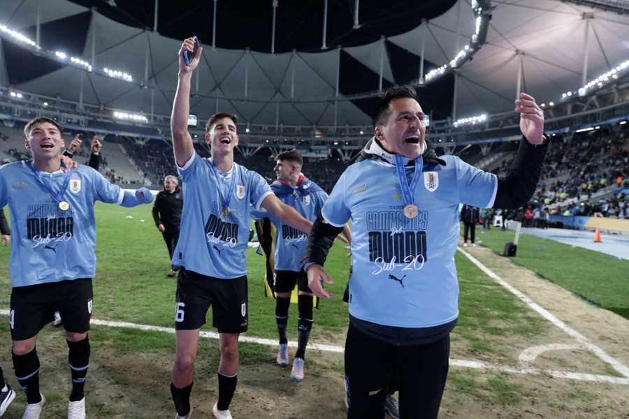 URUGUAY CAMPEÓN DEL MUNDO SUB 20, MUY SUPERIOR A ITALIA EN LA