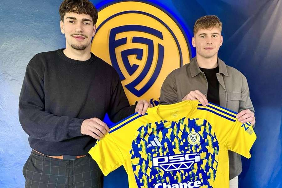 Tomáš Fojtů a Jiří Štěfan podepsali první profesionální smlouvy ve Zlíně