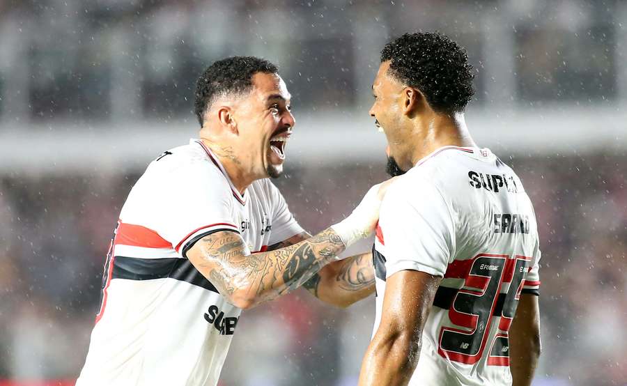 São Paulo conseguiu uma vitória tranquila na Vila Belmiro