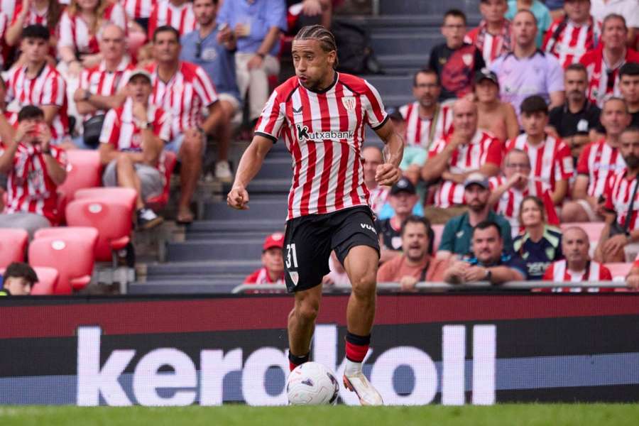 Johaneko, en San Mamés con el Athletic Johaneko, en San Mamés con el Athletic