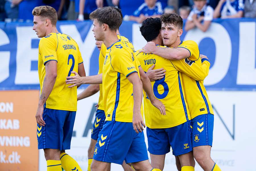 Brøndby fejrer deres åbningsmål