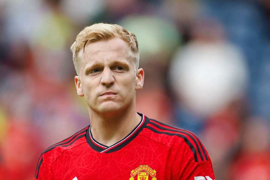 Van de Beek quer deixar o Manchester United