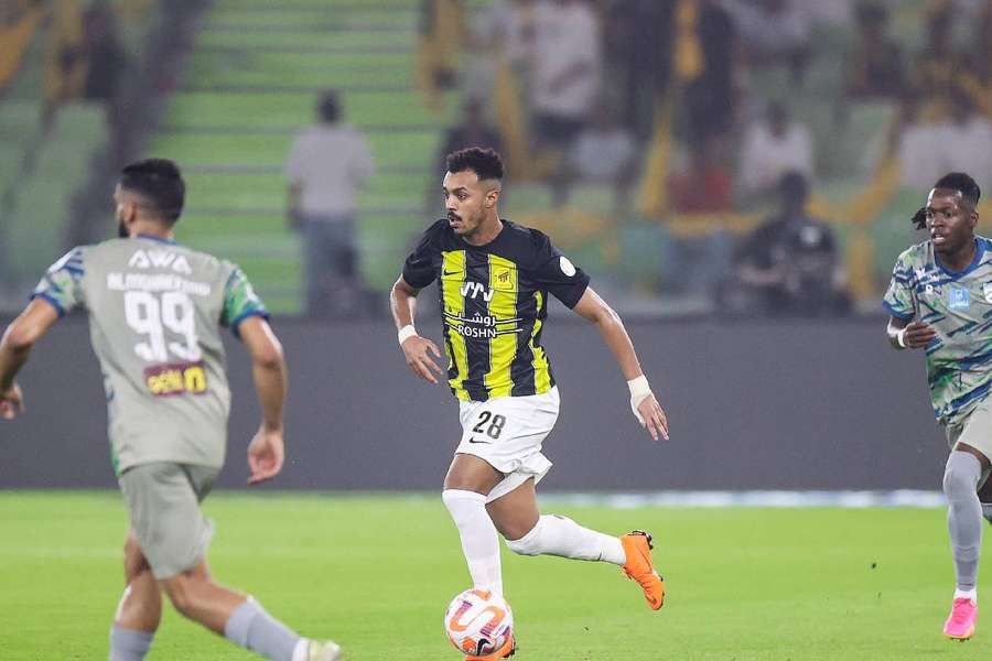 Al-Ittihad deixou mais dois pontos pelo caminho na liga saudita