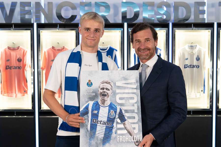 Froholdt com André Villas-Boas