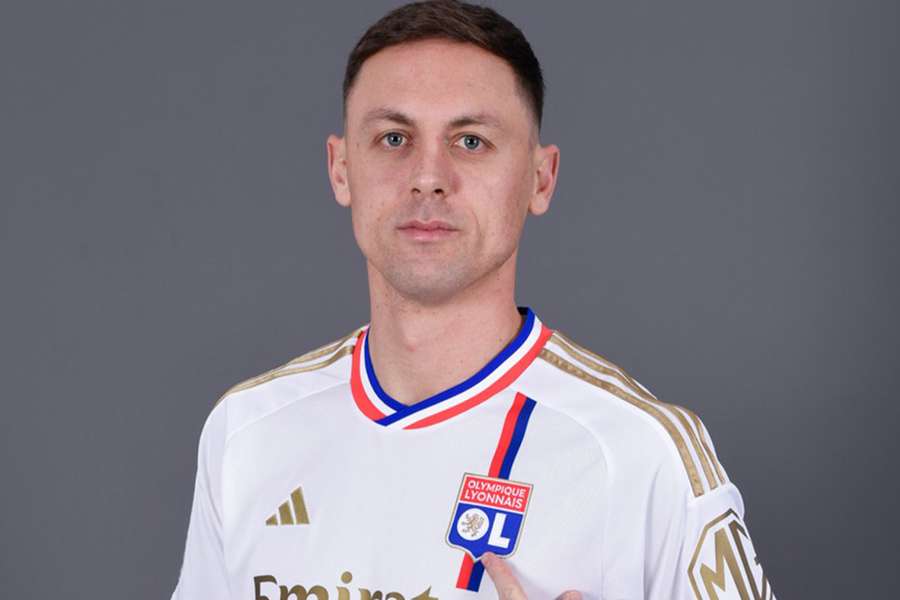 Struggling Lyon announced on Saturday they had signed former Chelsea and Manchester United midfielder Nemanja Matic