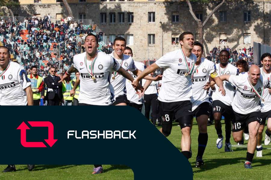 Jogadores do Inter comemoram o 18.º Scudetto em Siena