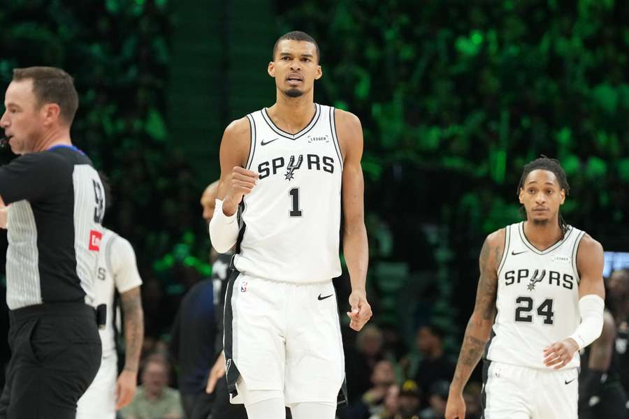 San Antonio Spurs' Victor Wembanyama scored 19 points in the clincher