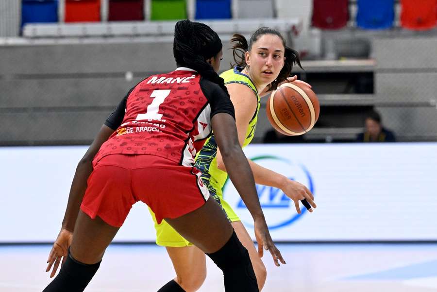 Basketbalistky USK postoupily díky lepšímu skóre.
